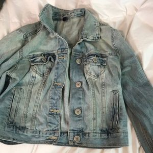 American Eagle cropped denim jacket
